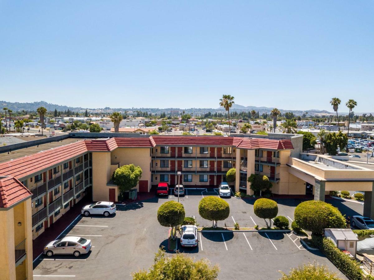 Rancho San Diego Inn & Suites El Cajon Ngoại thất bức ảnh